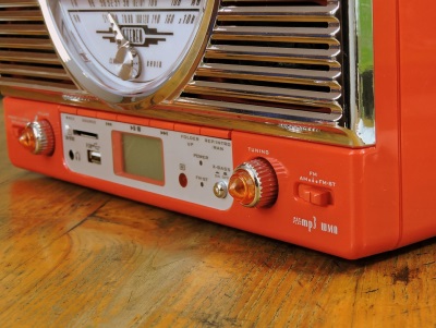 Кто изобрел радио и когда?